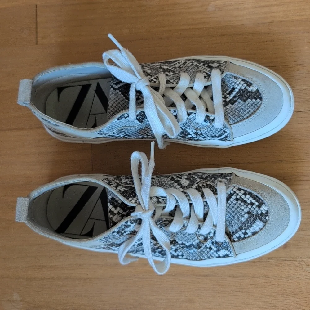 Zara Sneakers Womens 6.5 Snakeskin Print Faux Leather + Suede Casual Sneakers